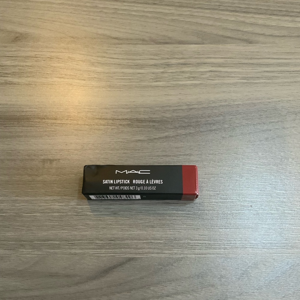 MAC Cosmetics Red and Black Lipstick- Mocha 813